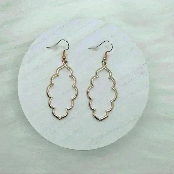 Gold Lantern Like Shape Earrings - Picture 6 of 6
